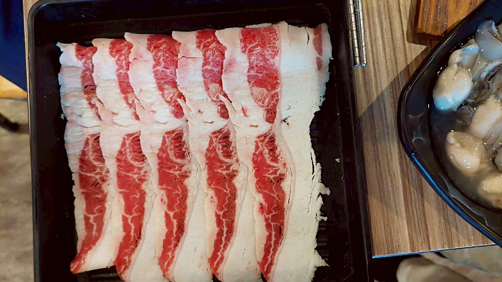 美食｜【高雄楠梓美食】Kaohsiung花築壽喜燒Plus吃到飽餐廳 ，最佳聚會餐廳與精緻美食