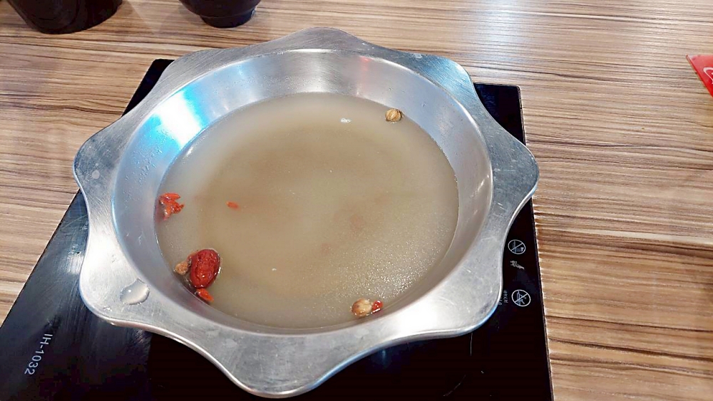 美食｜【高雄楠梓美食】Kaohsiung花築壽喜燒Plus吃到飽餐廳 ，最佳聚會餐廳與精緻美食