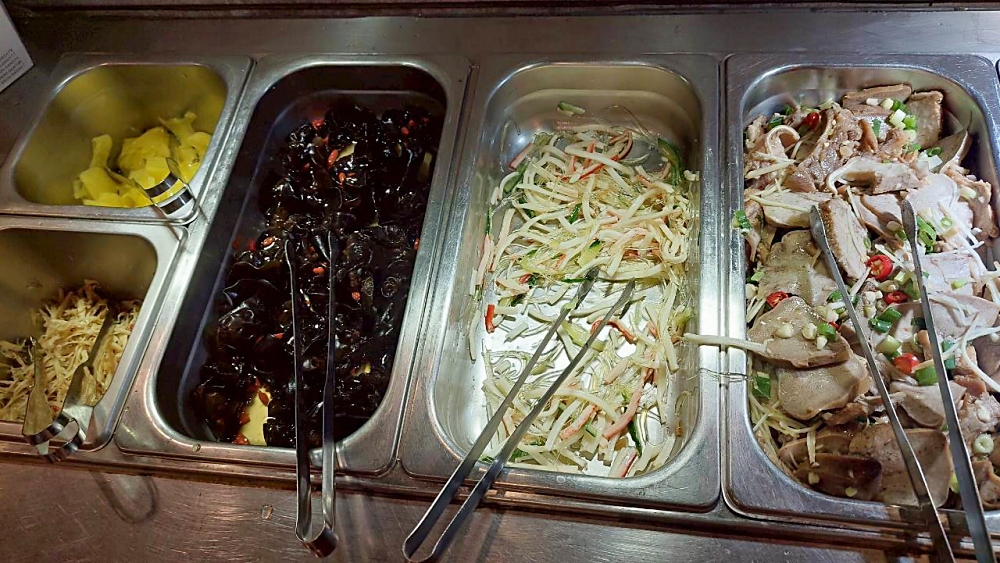 美食｜【高雄楠梓美食】Kaohsiung花築壽喜燒Plus吃到飽餐廳 ，最佳聚會餐廳與精緻美食