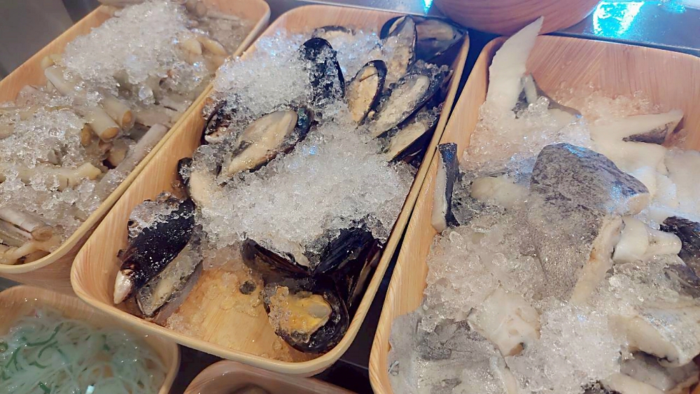 美食｜【高雄楠梓美食】Kaohsiung花築壽喜燒Plus吃到飽餐廳 ，最佳聚會餐廳與精緻美食