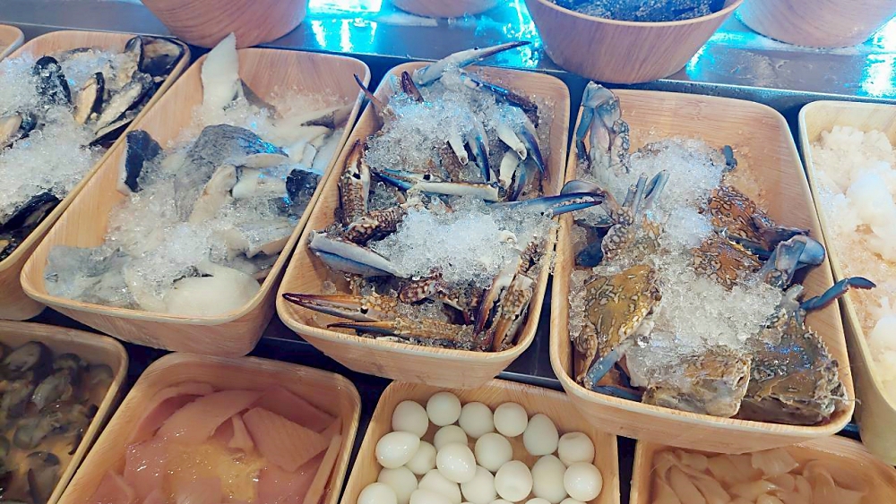 美食｜【高雄楠梓美食】Kaohsiung花築壽喜燒Plus吃到飽餐廳 ，最佳聚會餐廳與精緻美食