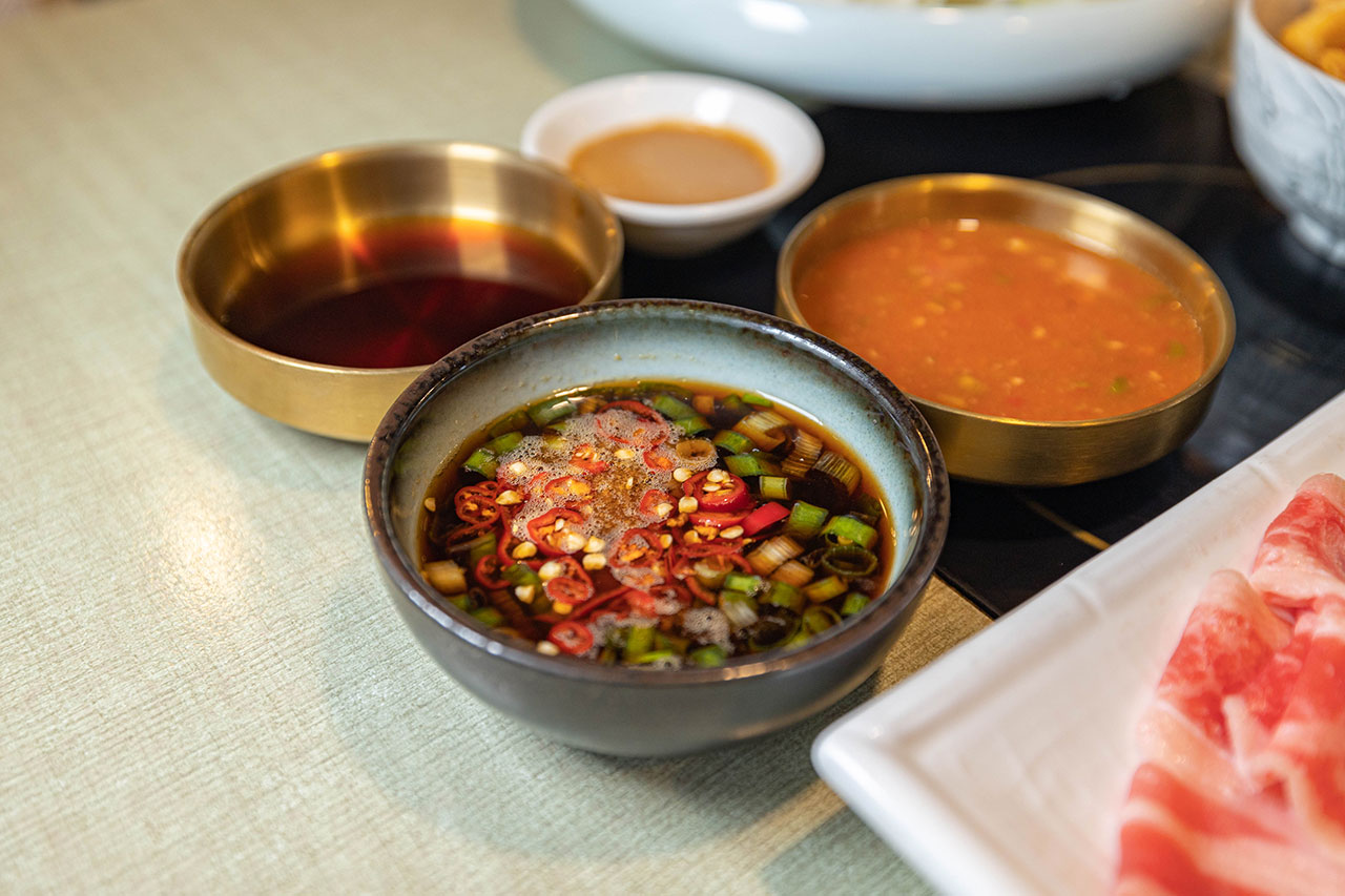 台北大同區4.8分吃到飽火鍋！和田PLUS+ 南西店 火鍋吃到飽｜活動限定2人同行送大肉盤一份，必吃中山捷運站美食推薦，2025大同區宵夜餐廳推薦