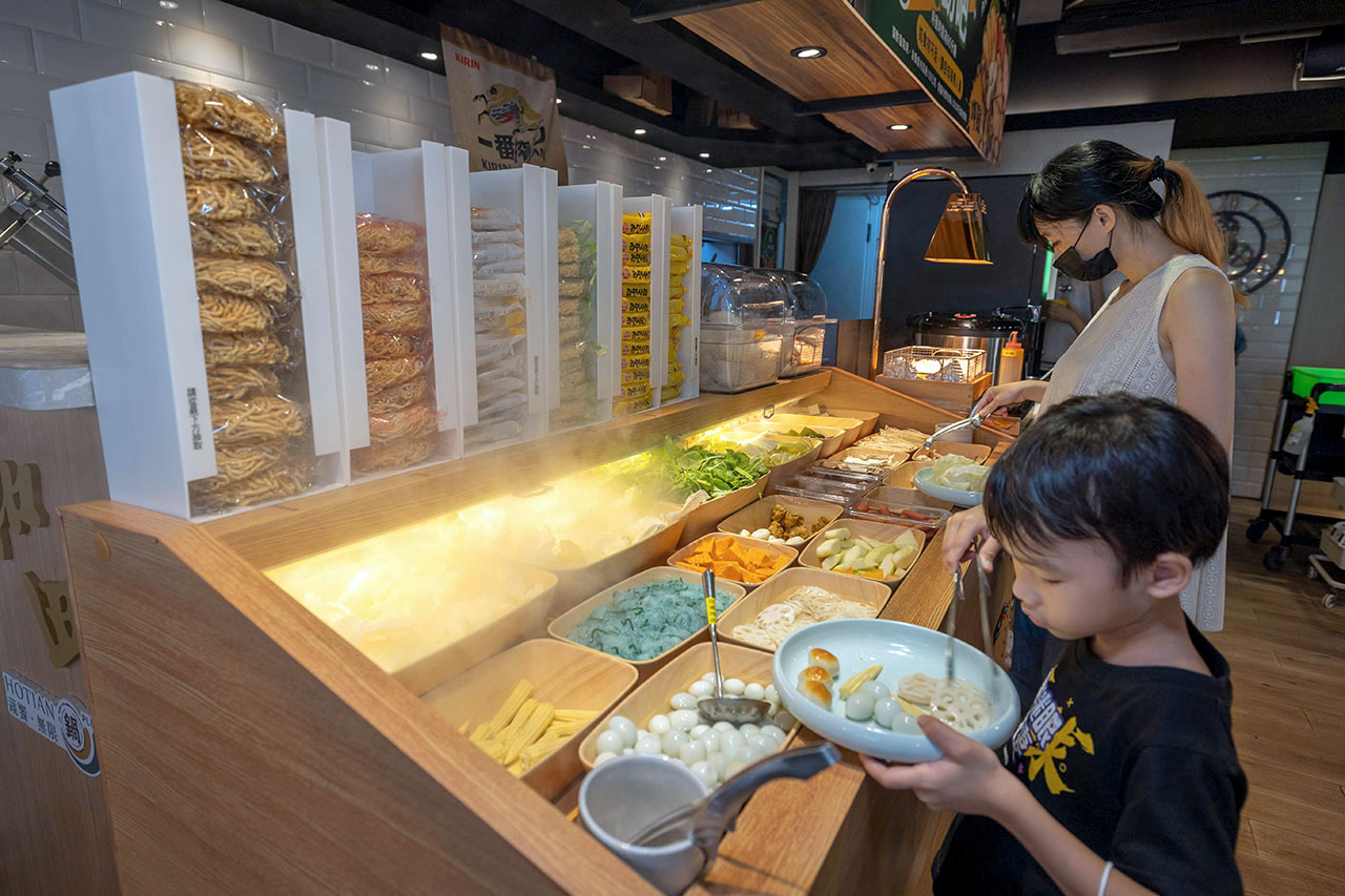 台北大同區4.8分吃到飽火鍋！和田PLUS+ 南西店 火鍋吃到飽｜活動限定2人同行送大肉盤一份，必吃中山捷運站美食推薦，2025大同區宵夜餐廳推薦