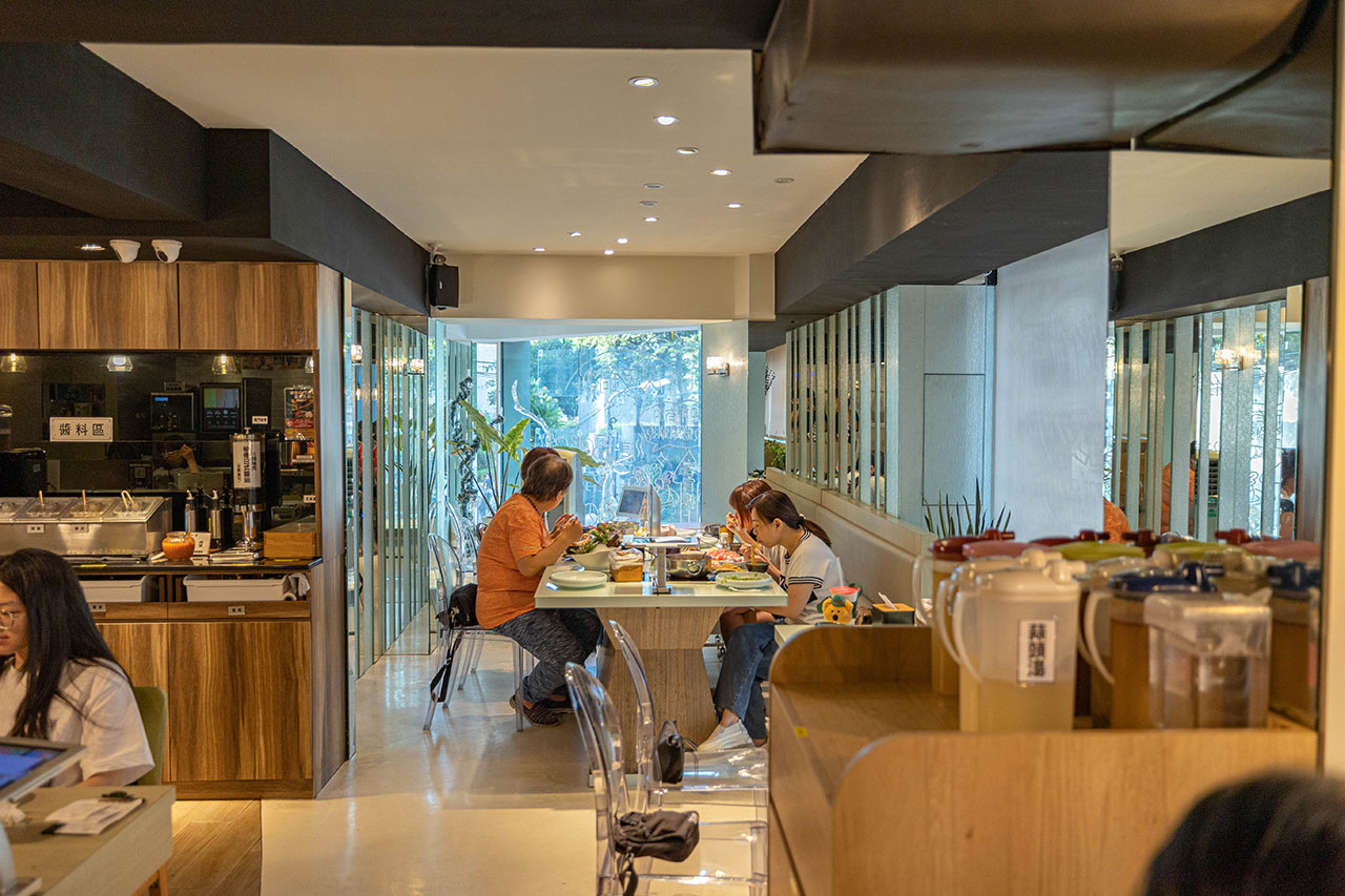 台北大同區4.8分吃到飽火鍋！和田PLUS+ 南西店 火鍋吃到飽｜活動限定2人同行送大肉盤一份，必吃中山捷運站美食推薦，2025大同區宵夜餐廳推薦