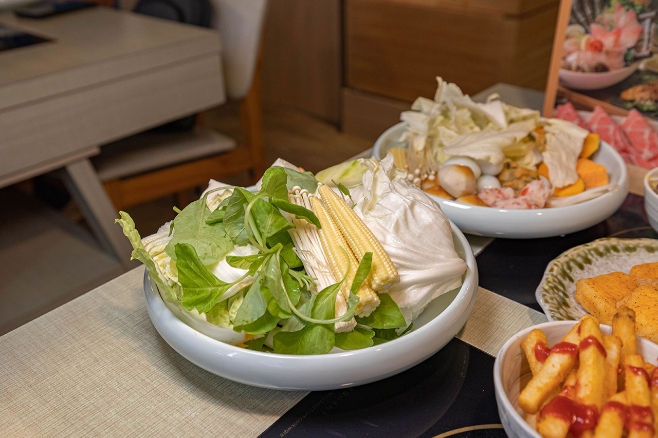 台北大同區4.8分吃到飽火鍋！和田PLUS+ 南西店 火鍋吃到飽｜活動限定2人同行送大肉盤一份，必吃中山捷運站美食推薦，2025大同區宵夜餐廳推薦