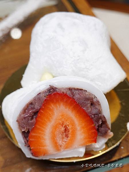開心果草莓大福-成真咖啡中山藏藝所店 (4).jpg