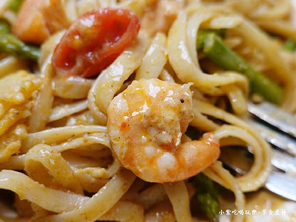 濃叻沙海鮮義大利麵-成真咖啡中山藏藝所店 (1).jpg