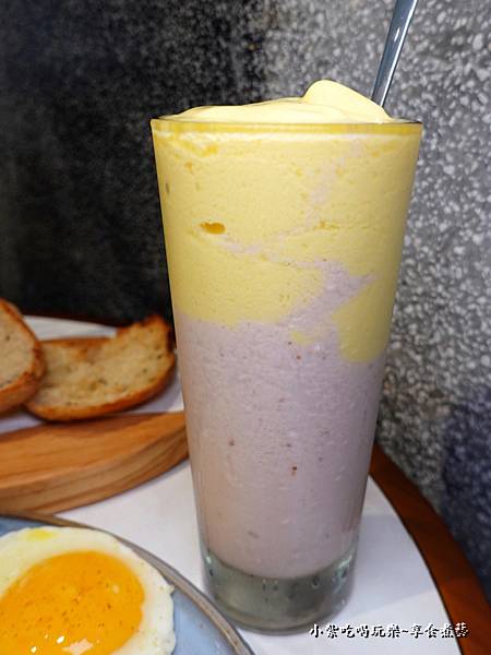 香芒莓好-成真咖啡中山藏藝所店 (2).jpg