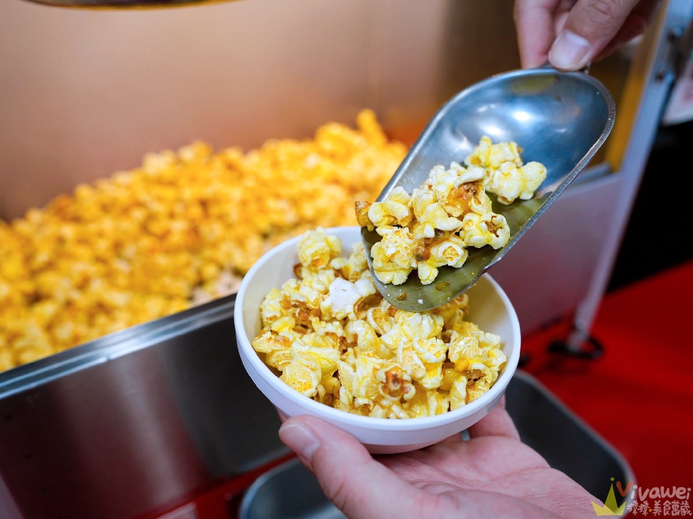 【紅吱吱牛排】平價排餐只要180元起~可免費加麵一次!自助吧享濃湯,爆米花,抹醬吐司,冷熱飲,霜淇淋免費吃到飽!