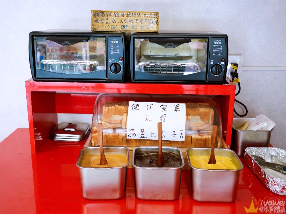 【紅吱吱牛排】平價排餐只要180元起~可免費加麵一次!自助吧享濃湯,爆米花,抹醬吐司,冷熱飲,霜淇淋免費吃到飽!