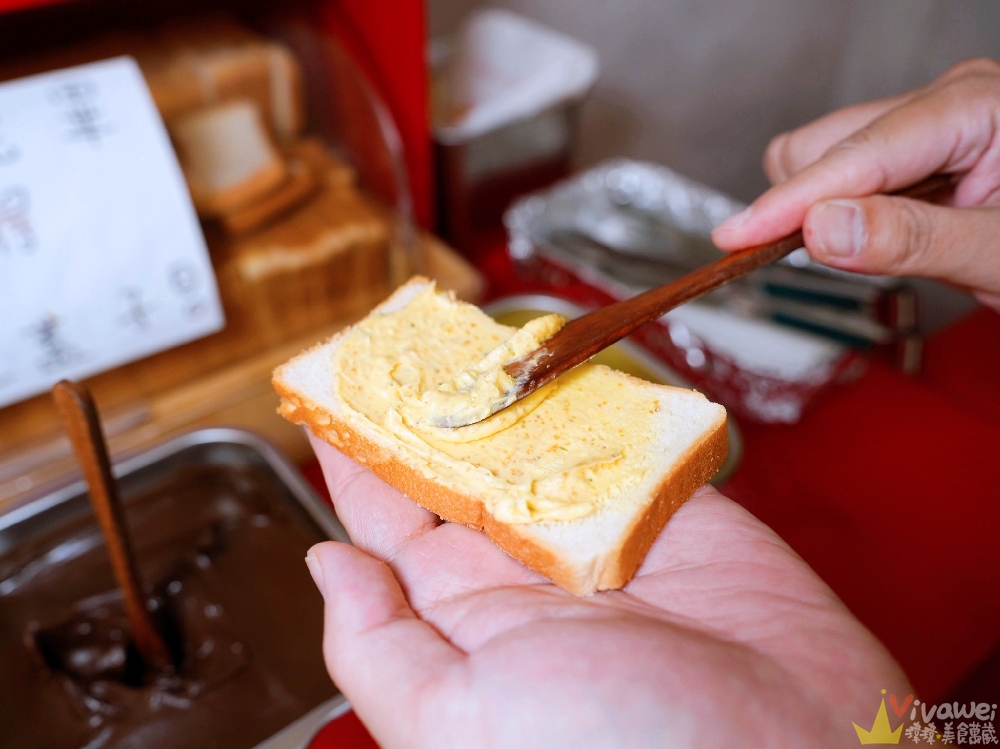 【紅吱吱牛排】平價排餐只要180元起~可免費加麵一次!自助吧享濃湯,爆米花,抹醬吐司,冷熱飲,霜淇淋免費吃到飽!