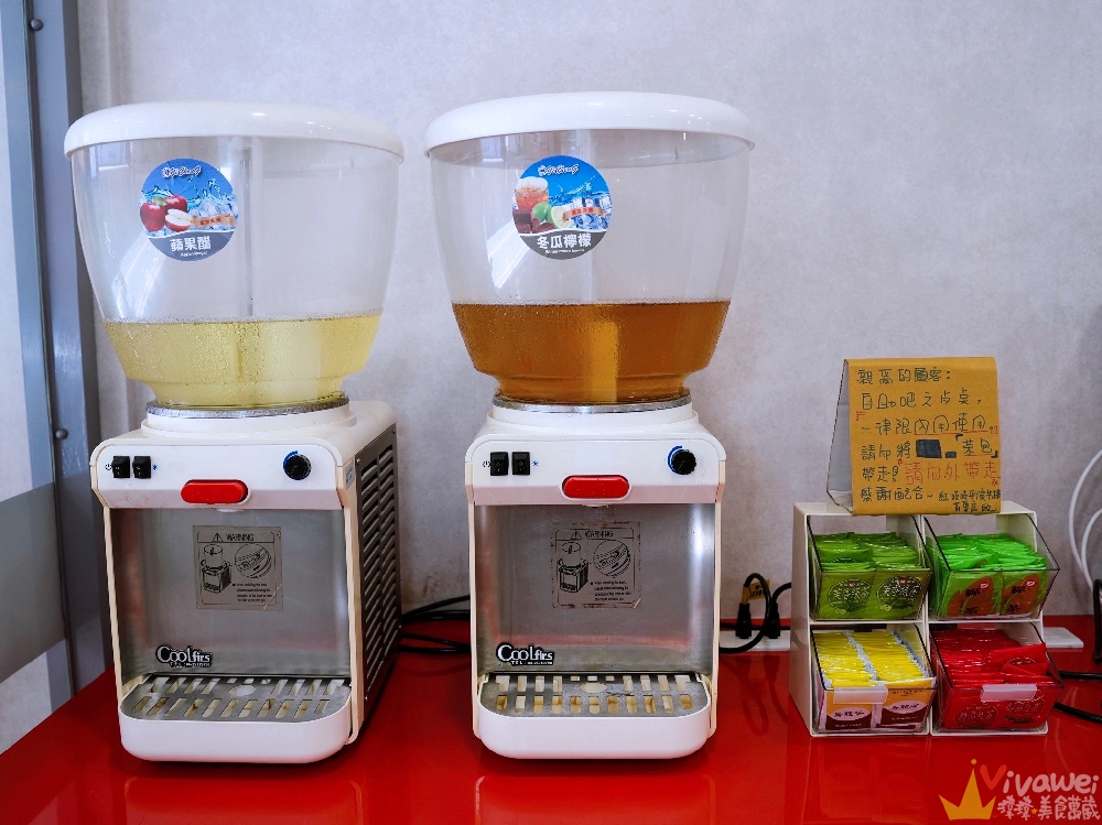 【紅吱吱牛排】平價排餐只要180元起~可免費加麵一次!自助吧享濃湯,爆米花,抹醬吐司,冷熱飲,霜淇淋免費吃到飽!