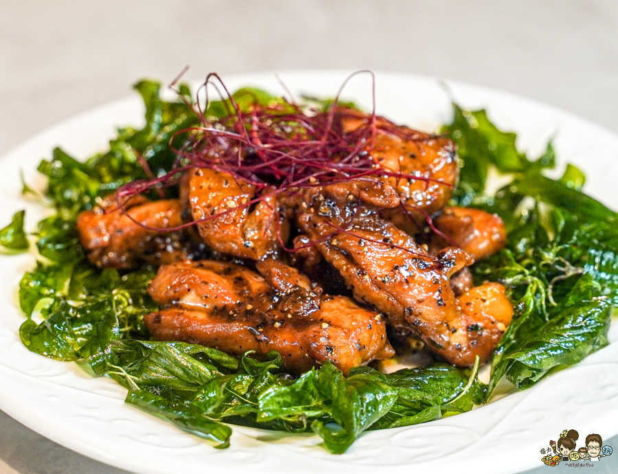 饕客必訪高雄巨蛋商圈 麟粥宮砂鍋粥、活體海鮮鮮甜粥品上桌 X 私房特色料理、高雄巨蛋商圈美食推薦 - 跟著尼力吃喝玩樂＆親子生活