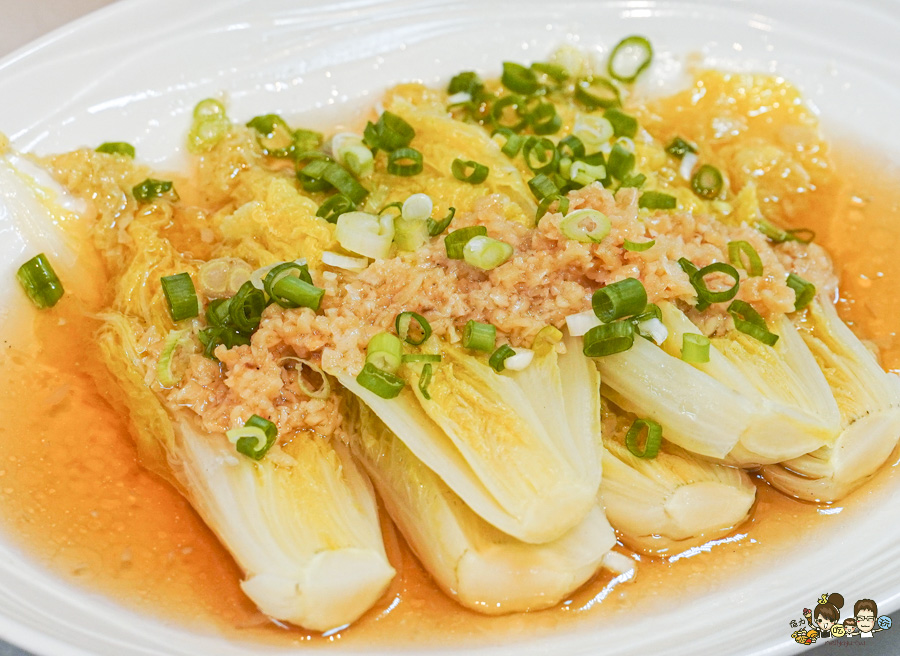 饕客必訪高雄巨蛋商圈 麟粥宮砂鍋粥、活體海鮮鮮甜粥品上桌 X 私房特色料理、高雄巨蛋商圈美食推薦 - 跟著尼力吃喝玩樂＆親子生活