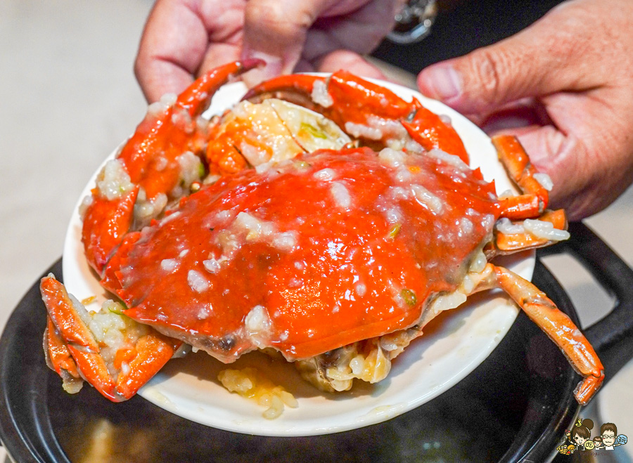 饕客必訪高雄巨蛋商圈 麟粥宮砂鍋粥、活體海鮮鮮甜粥品上桌 X 私房特色料理、高雄巨蛋商圈美食推薦 - 跟著尼力吃喝玩樂＆親子生活