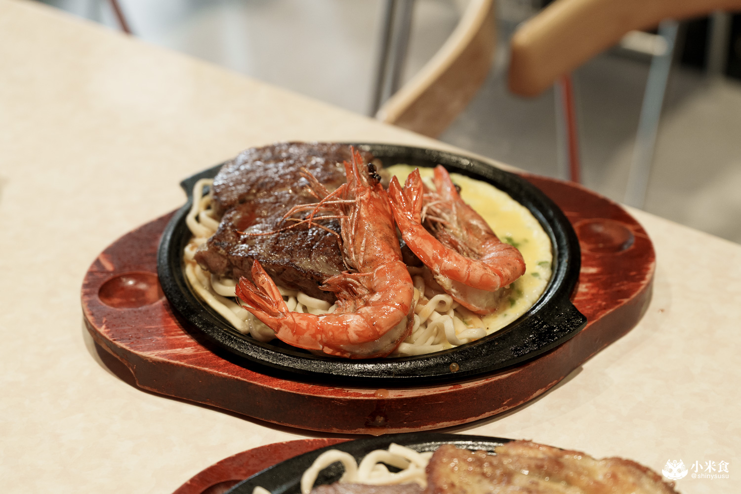 台中市南屯區豐芳牛排｜新鮮上線鐵板牛排，2025台中平價牛排推薦，南屯美食新開幕 – 小米食