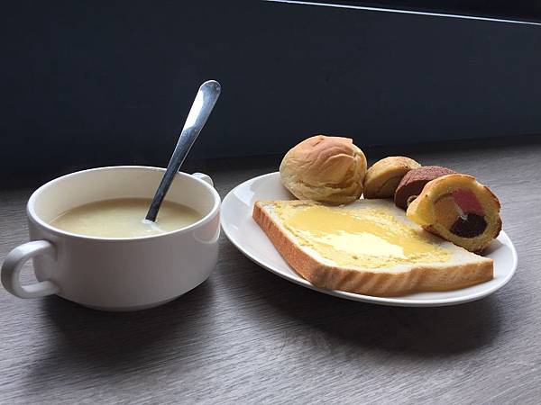 台中住宿推薦_奇異果快捷旅店台中站前二館