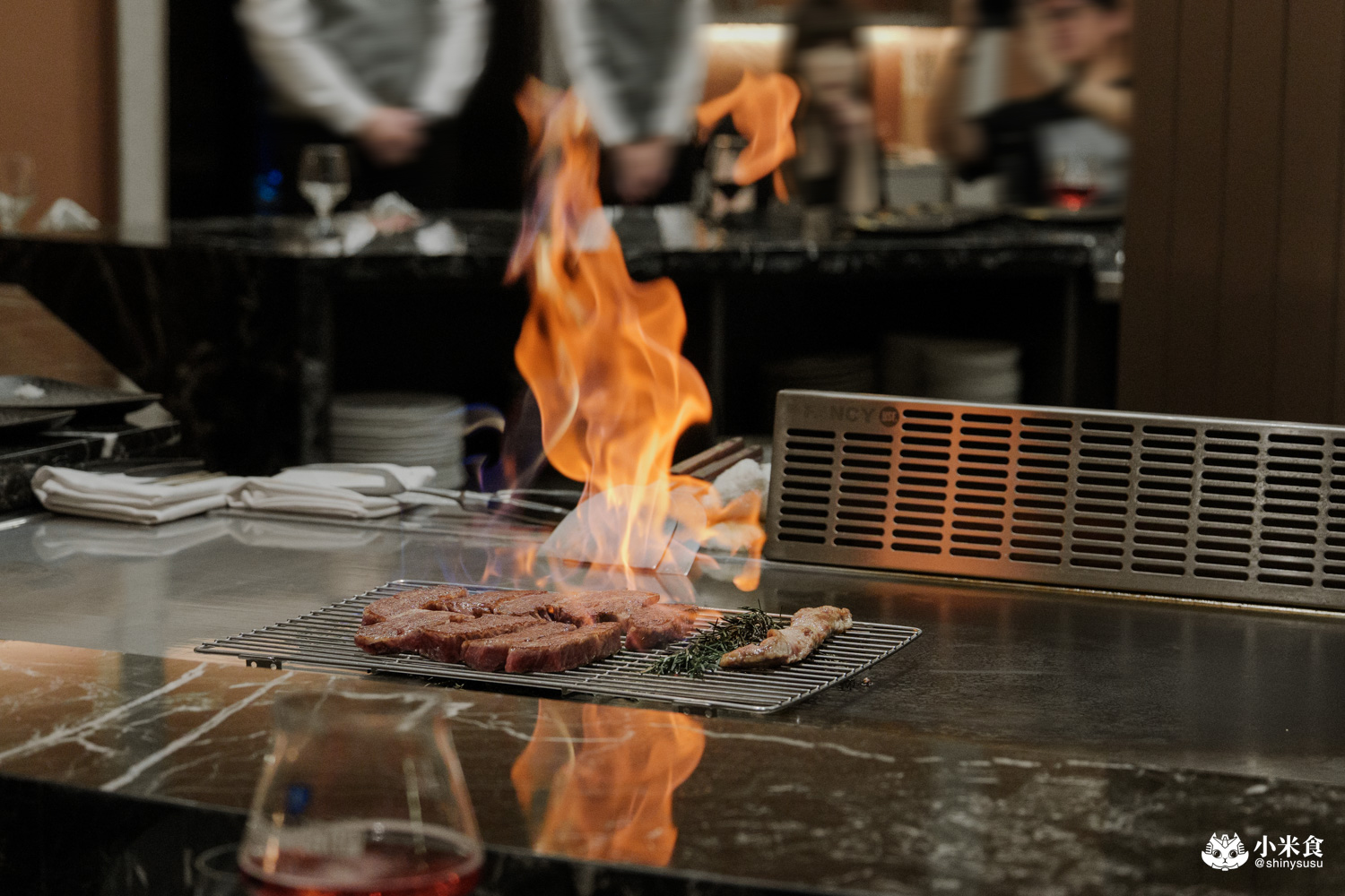 台中市南屯區夏登法式鐵板燒|1450元享日本和牛、鴨胸等11道無菜單料理,七期新開幕高CP值餐廳