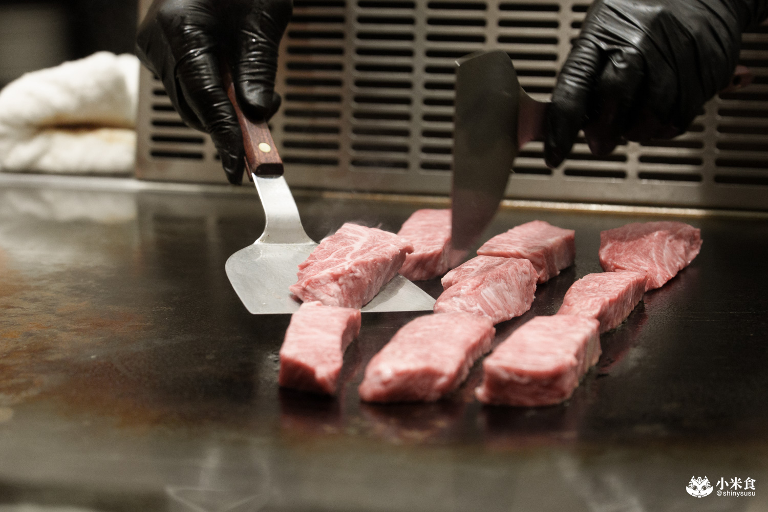 台中市南屯區夏登法式鐵板燒|1450元享日本和牛、鴨胸等11道無菜單料理,七期新開幕高CP值餐廳