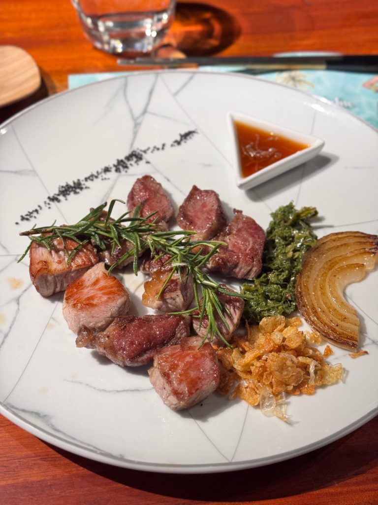 全台唯一鐵板火焰秀！台北【KameKona 夏威夷鐵板燒】生日聚餐推薦 - 雁雁｜美食 旅遊 生活娛樂