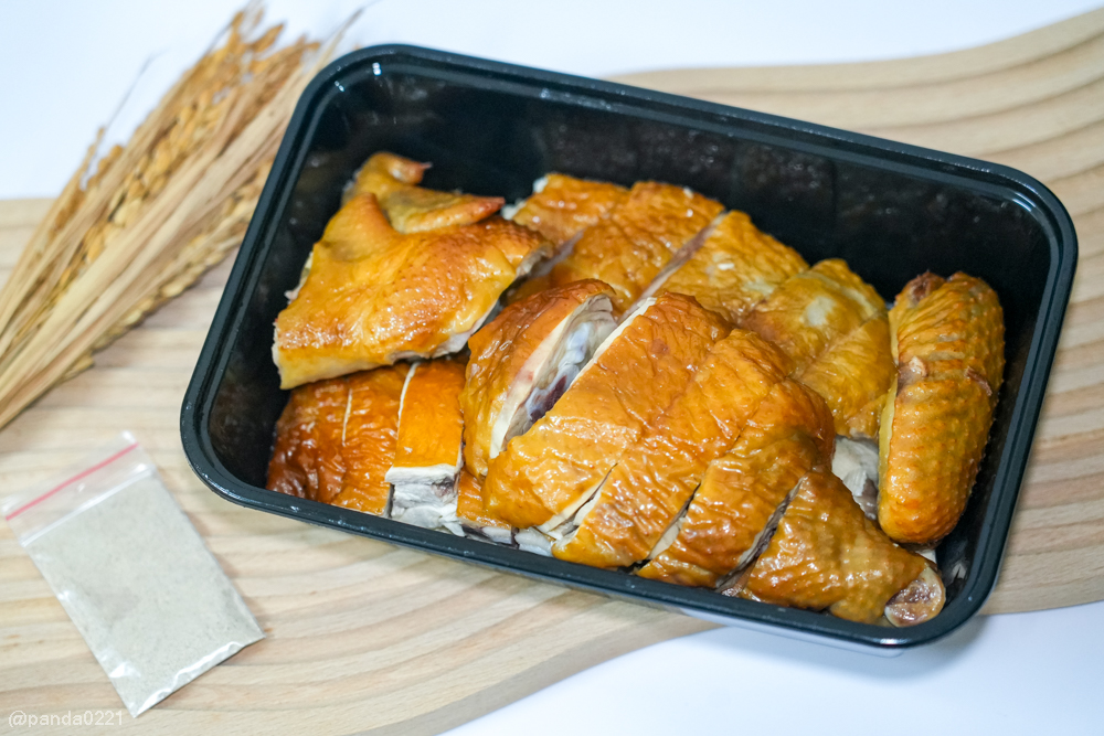 桃園中壢|雞霸分-甘蔗雞、鹹水雞(內壢店).內壢市場超人氣雞肉,半隻整隻想吃就買!