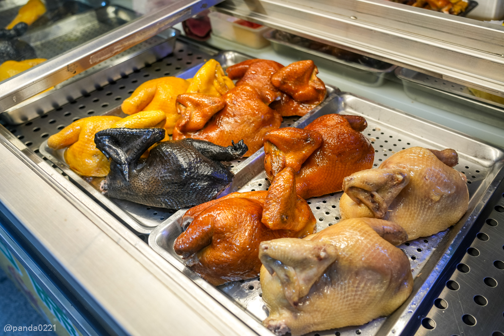 桃園中壢|雞霸分-甘蔗雞、鹹水雞(內壢店).內壢市場超人氣雞肉,半隻整隻想吃就買!
