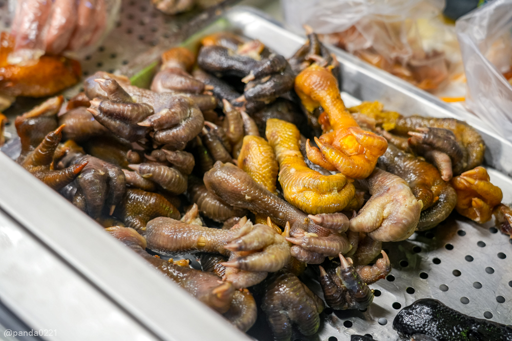 桃園中壢|雞霸分-甘蔗雞、鹹水雞(內壢店).內壢市場超人氣雞肉,半隻整隻想吃就買!