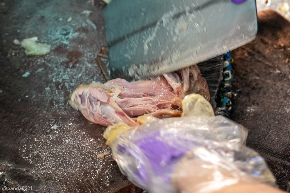 桃園中壢|雞霸分-甘蔗雞、鹹水雞(內壢店).內壢市場超人氣雞肉,半隻整隻想吃就買!