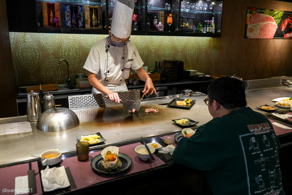 新北板橋｜軒妮士鐵板燒．228元起自助吧吃到飽，平價雙人套餐、海陸全餐、高級龍蝦和牛任選～