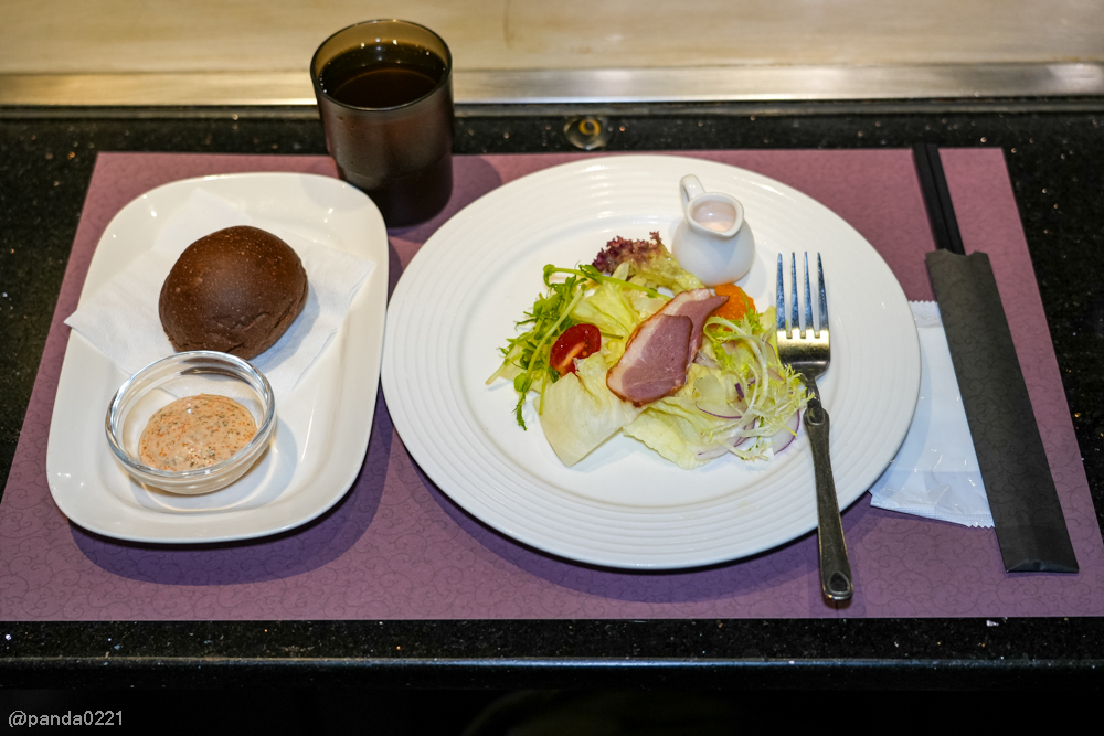 新北板橋｜軒妮士鐵板燒．228元起自助吧吃到飽，平價雙人套餐、海陸全餐、高級龍蝦和牛任選～