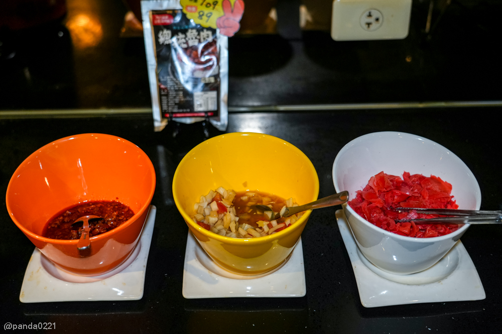 新北板橋｜軒妮士鐵板燒．228元起自助吧吃到飽，平價雙人套餐、海陸全餐、高級龍蝦和牛任選～