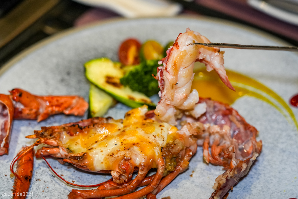 新北板橋｜軒妮士鐵板燒．228元起自助吧吃到飽，平價雙人套餐、海陸全餐、高級龍蝦和牛任選～