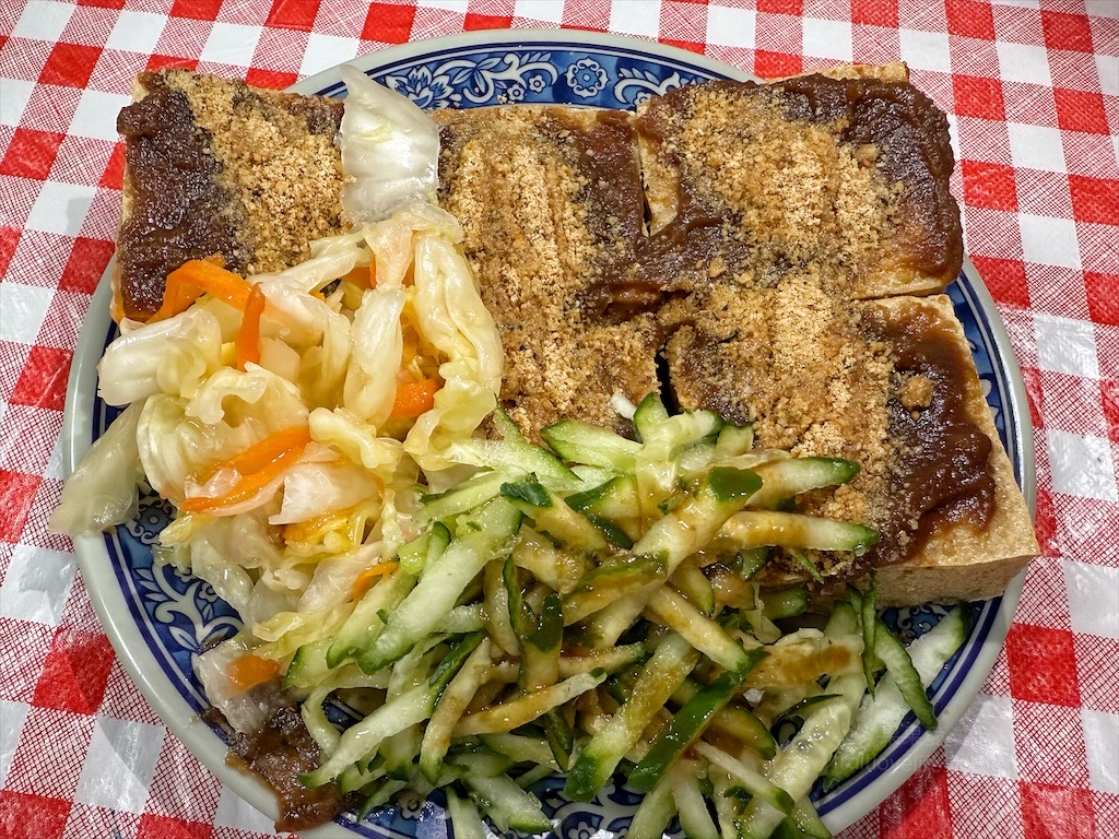 雙福佳脆皮臭豆腐 | 台中南屯臭豆腐,除了傳統口味的臭豆腐外,還有三種創意口味的臭豆腐,讓人蠻驚豔的 @果果愛Fruitlove 雙福佳脆皮臭豆腐 | 台中南屯臭豆腐,除了傳統口味的臭豆腐外,還有三種創意口味的臭豆腐,讓人蠻驚豔的 @果果愛Fruitlove