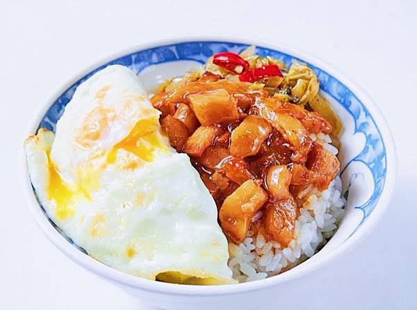 [台北小吃]內湖區內湖站「中興眷村-成功店」新開幕勾起兒時回