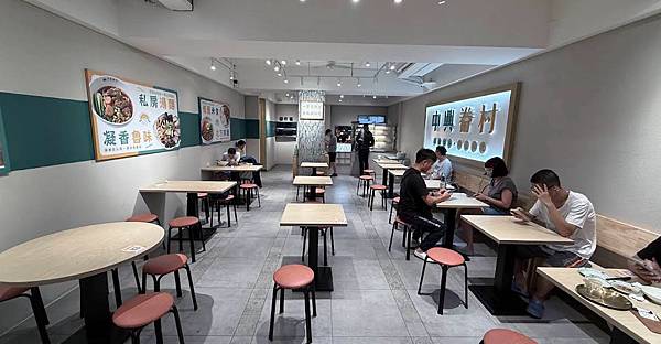 [台北小吃]內湖區內湖站「中興眷村-成功店」新開幕勾起兒時回