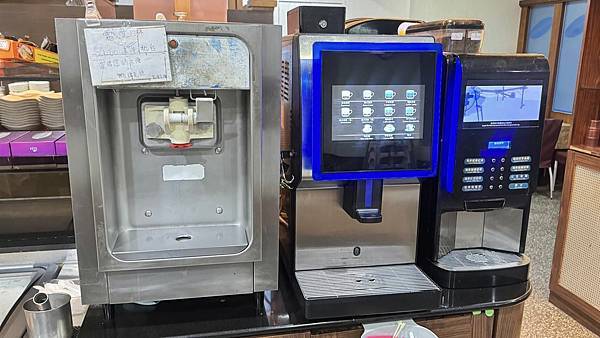 蘆洲20年老店實測開吃!自助吧表現不俗,CP值到底有多高?【