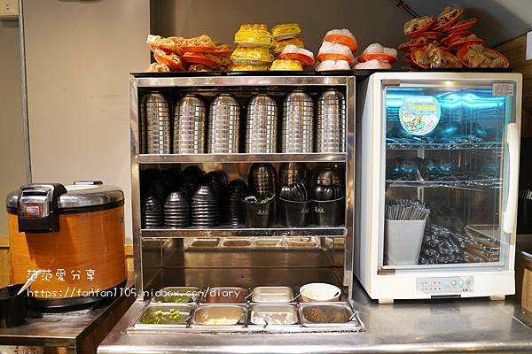 金山美食【金大碗石頭火鍋】螃蟹石頭火鍋  螃蟹Ｘ石頭火鍋Ｘ海鮮粥 (1).JPG