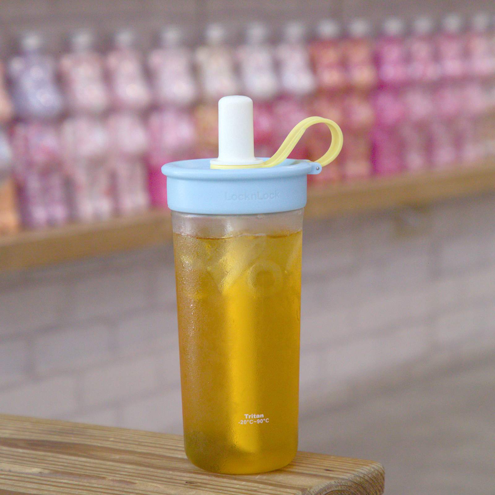 高雄鹽埕小熊奶茶！隱藏版手搖小熊瓶造型超療癒，高雄必訪飲料店。