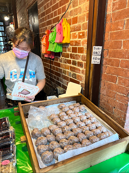 【深坑老街美食】深坑芋ㄚ包芋ㄚx芋頭粿║深坑必吃美食