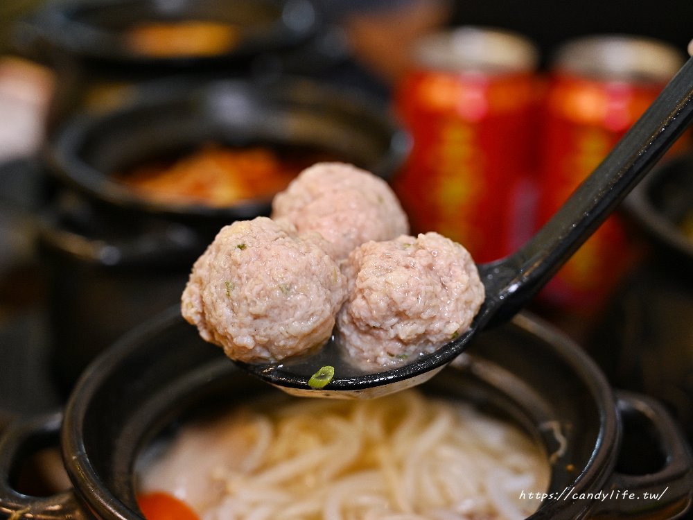 川麵道北平店罐罐米線｜台中首間罐罐米線，道地四川味，香料炒製，七種正宗湯頭任你選 - 糖糖's 享食生活