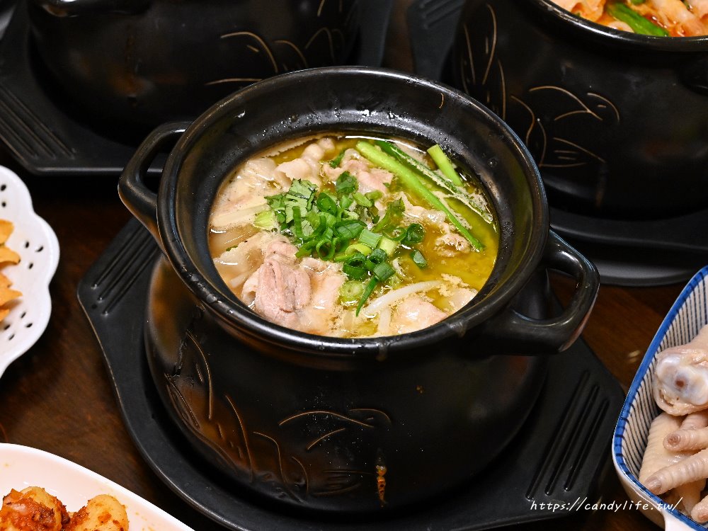 川麵道北平店罐罐米線｜台中首間罐罐米線，道地四川味，香料炒製，七種正宗湯頭任你選 - 糖糖's 享食生活