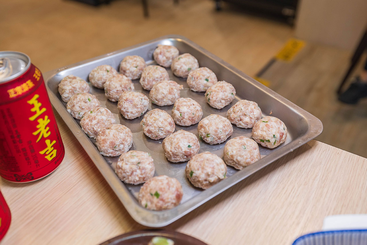 川麵道北平店｜台中正宗四川味罐罐米線，7種特調湯頭獨特泡椒辛香料陶罐燉煮砂鍋，一吃上癮的台中北屯美食推薦