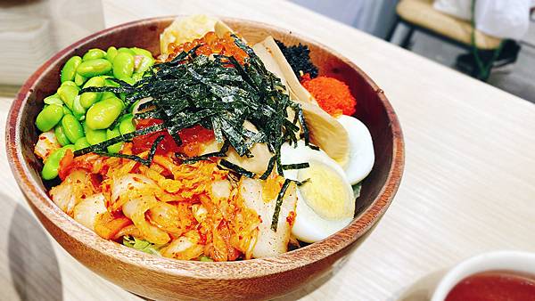 台北士林近天母的美食推薦【POKE Lee】夏威夷丼飯(Poké Bowl)來自米其林一星餐廳主廚Victo引進台灣的夏威夷蓋飯│芝山捷運站周邊美食│士林新開幕、天母美食-41.jpg