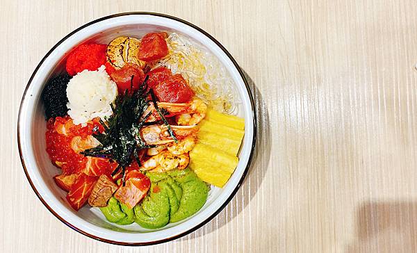 台北士林近天母的美食推薦【POKE Lee】夏威夷丼飯(Poké Bowl)來自米其林一星餐廳主廚Victo引進台灣的夏威夷蓋飯│芝山捷運站周邊美食│士林新開幕、天母美食-18.jpg