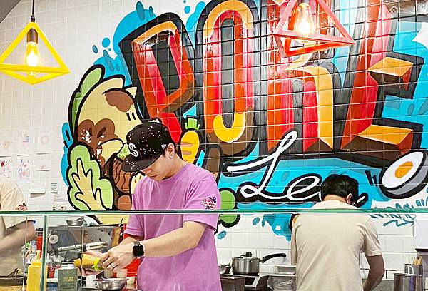 台北士林近天母的美食推薦【POKE Lee】夏威夷丼飯(Poké Bowl)來自米其林一星餐廳主廚Victo引進台灣的夏威夷蓋飯│芝山捷運站周邊美食│士林新開幕、天母美食-07.jpg