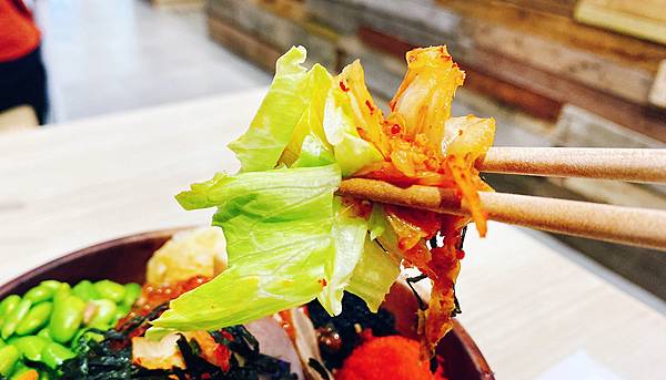 台北士林近天母的美食推薦【POKE Lee】夏威夷丼飯(Poké Bowl)來自米其林一星餐廳主廚Victo引進台灣的夏威夷蓋飯│芝山捷運站周邊美食│士林新開幕、天母美食-47.jpg