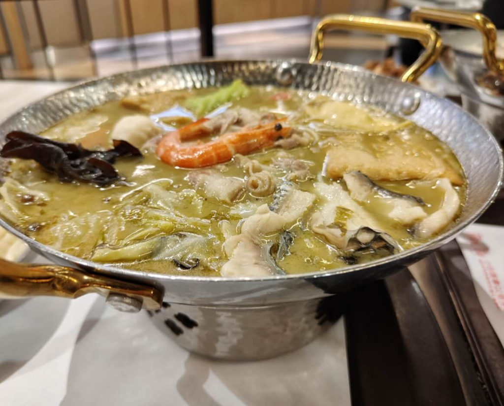 巨城美食街｜舞古賀 mini 鍋物新開幕，開幕慶肉量加倍不加