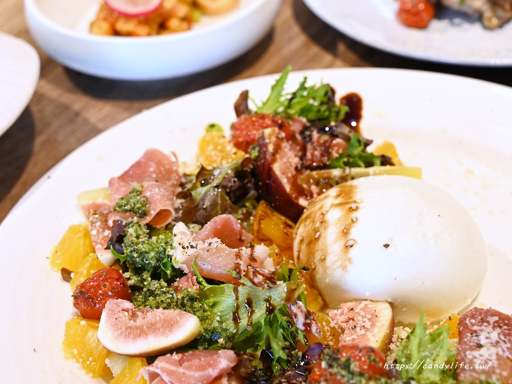 田秧私廚．梔子花開｜隱身在田園中的無菜單私廚料理，環境優美，約會、紀念日餐廳首選 - 糖糖's 享食生活