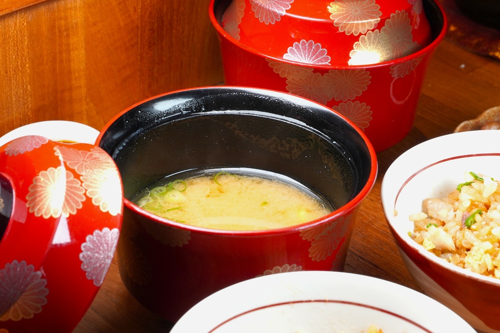 台中無菜單料理必吃｜老饕狂推「味市お料理鮨割鮮」google