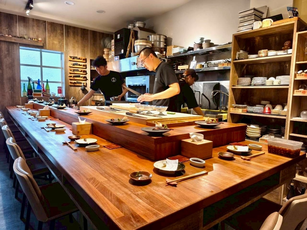 台中無菜單料理必吃｜老饕狂推「味市お料理鮨割鮮」google